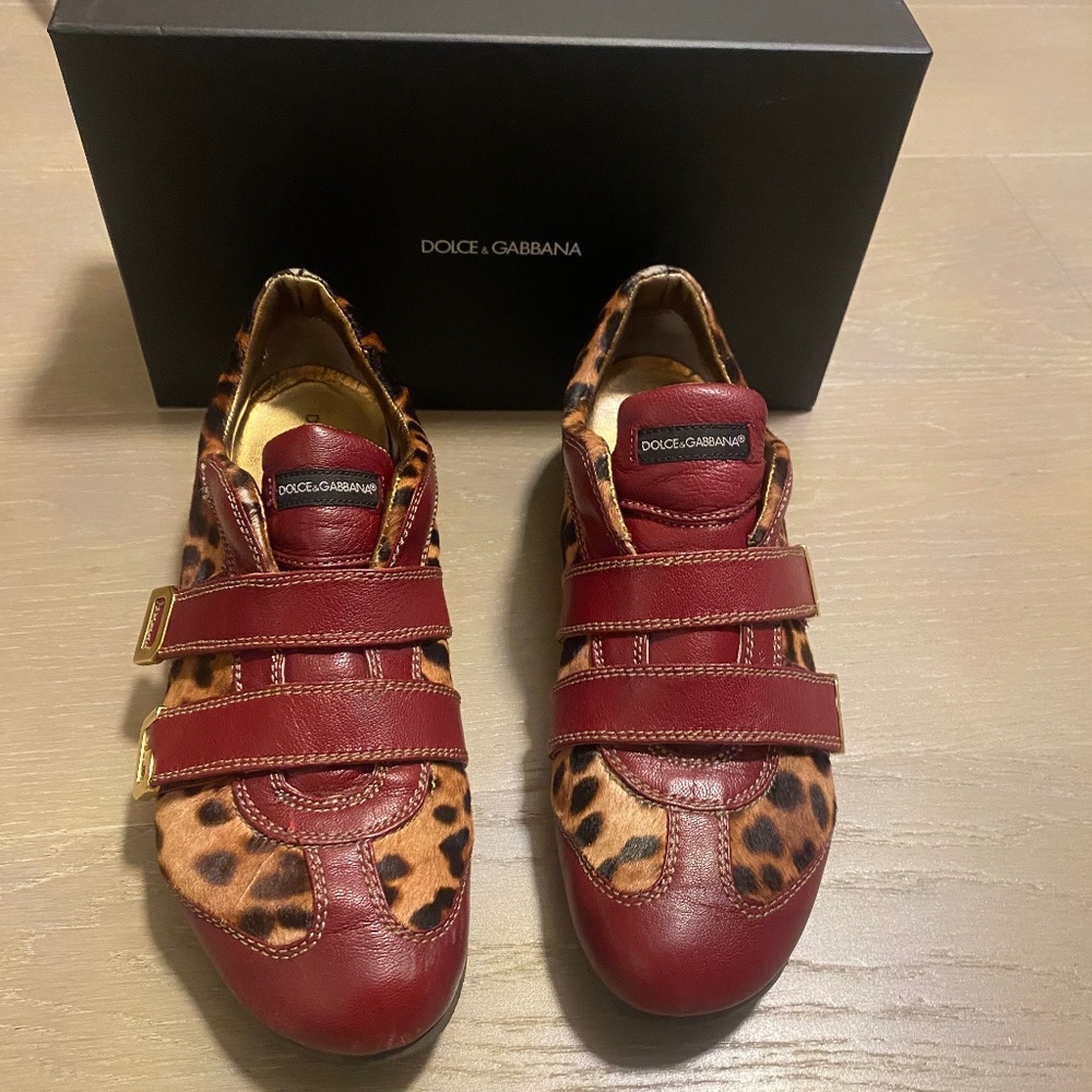 DOLCE & GABBANA leopard skin shoes in size 40